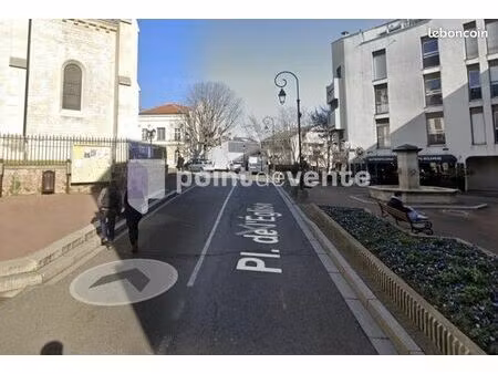 local commercial 40 m²