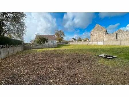 terrain 448 m² ennery