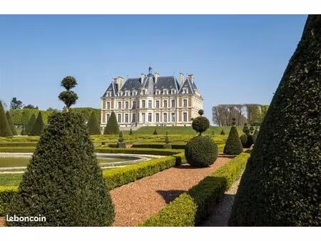 boutique 231 m² chatenay malabry