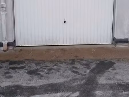 garage à louer 14 m2 à besançon