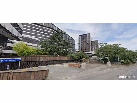 fonds de commerce 320 m² st cloud