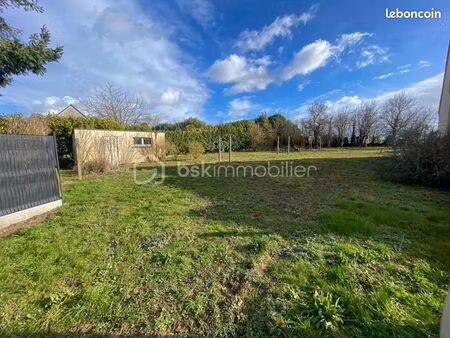 terrain 899 m² thivars