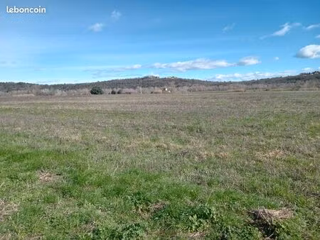 terrain de loisirs ou jardin
