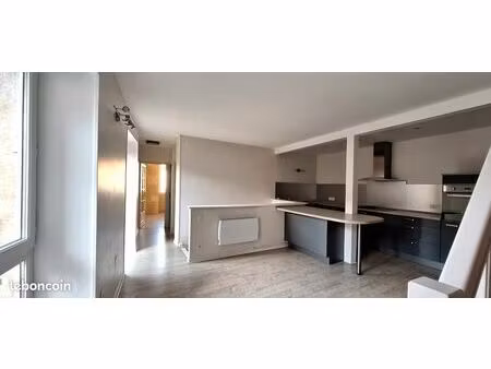 a louer maison de ville avec garage