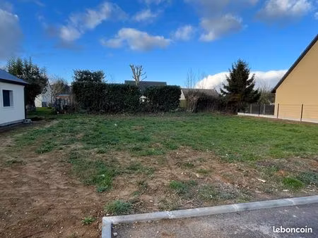 terrain constructible 431 m² – centre-ville à pied – beuzeville