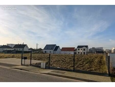 terrain 414 m² luce