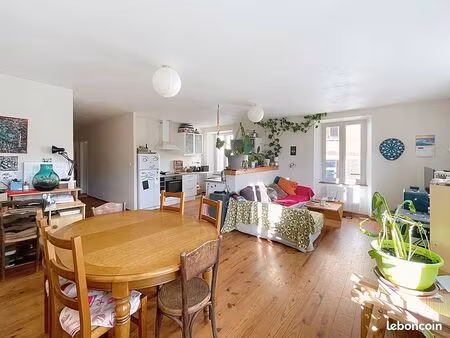 appartement 3 pièces 78 m²