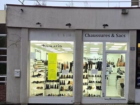 boutique 57 m² rueil-malmaison