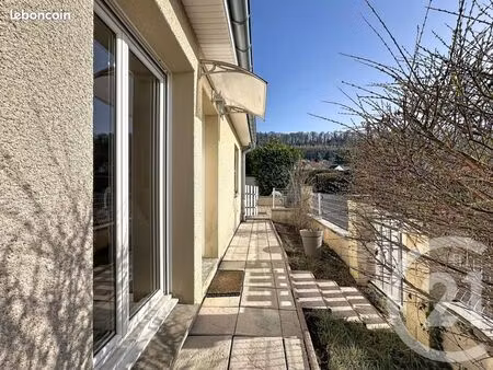 maison 6 pièces 120 m²