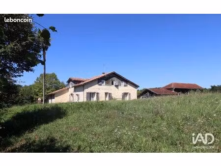 ferme 10 pièces 377 m²