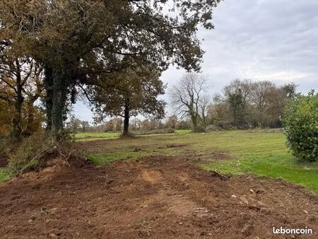 terrain viabilisé 720 m2