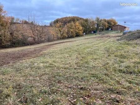 terrain 1 800 m² beraut