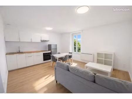 t3 44m2 meublé entièrement rénové