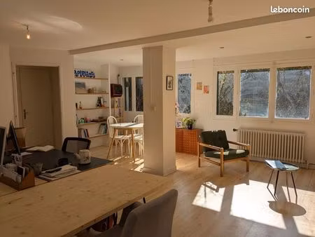 bureau partagé à grenoble avec jardin