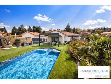 propriété 4 pièces 120 m²