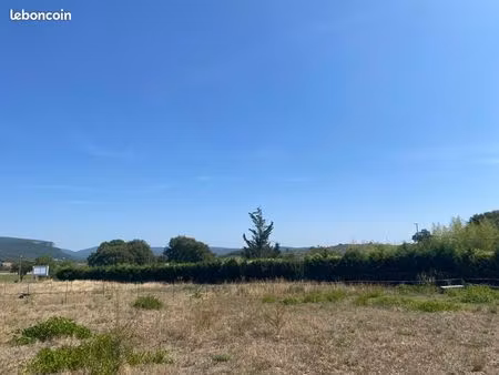 terrain 1 054 m² brissac