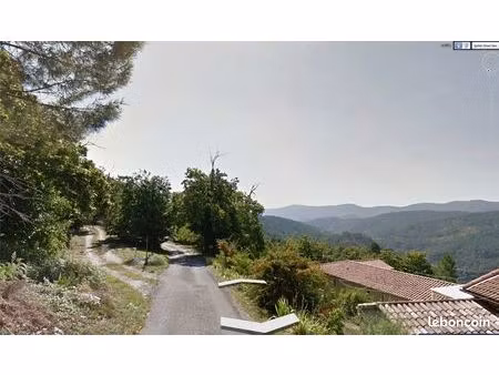 terrains constructibles en zone uc + 1 ha de châtaigniers  cadre calme et naturel aux terr