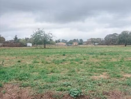 terrain 1 500 m² velines