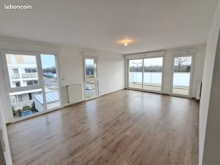 appartement 3 pièces - chartres de bretagne