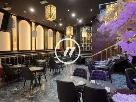 restaurant 300 m²