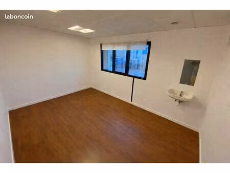 local professionnel paramédical