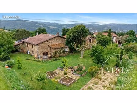 maison 8 pièces 250 m²