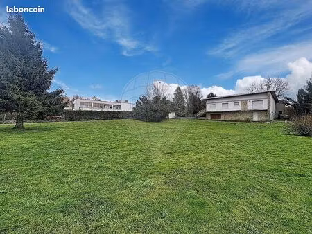 maison 8 pièces 180 m²