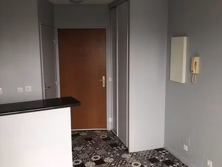 studio à louer 20 m2 cergy le haut