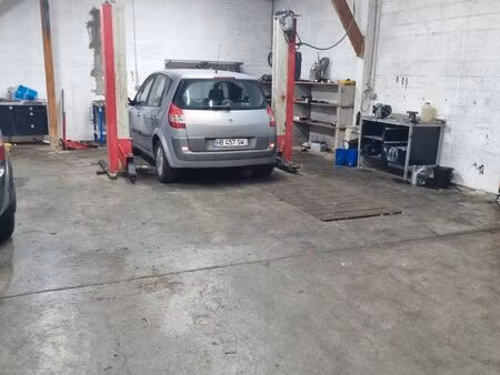 local mécanique + appartement f5