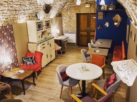 local commercial centre ville