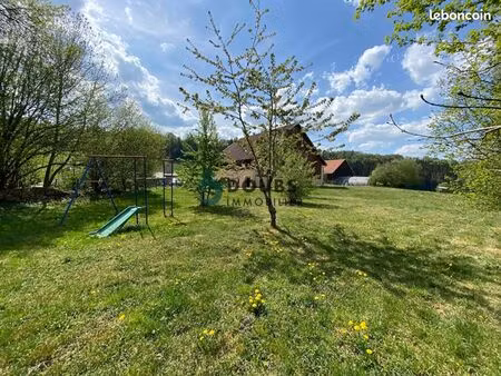 ferme 5 pièces 200 m²