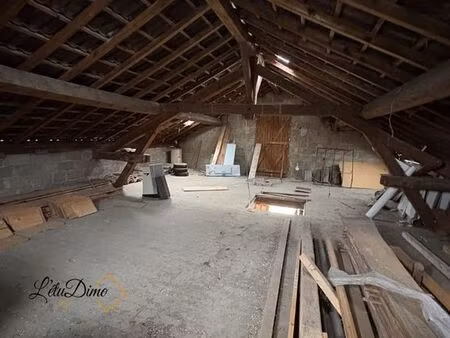 maison totalement à rénover avec terrain à poligny