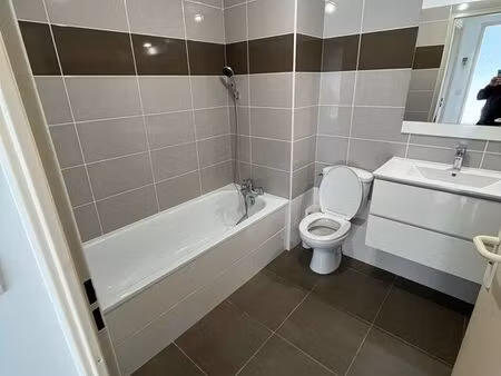 libre de suite - t2 standing meublé