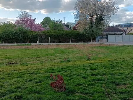 terrain à bâtir entièrement viabilisé  gaillon centre ville