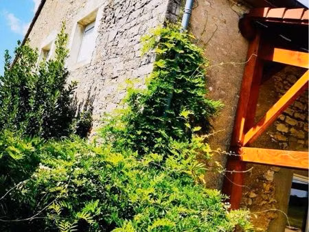 maison avec grange  hangar et bureau – fort potentiel