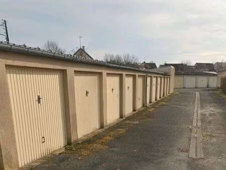 lot de 5 garages loués * rentabilité 7%