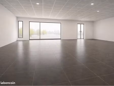 local commercial / bureaux – 110 m² – 950 hc