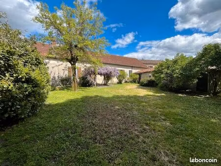 longère 5 pièces 144 m²