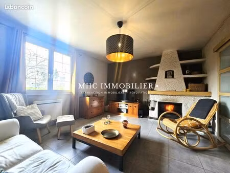 maison 8 pièces 156 m²