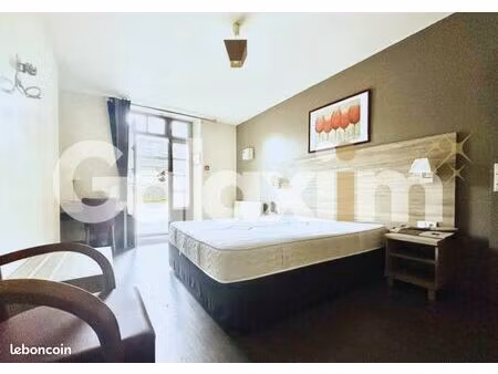 studio 1 pièce 22 m²