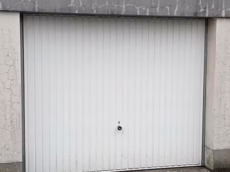 garage près de l'arboretum