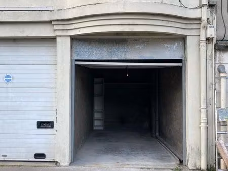 vend box garage centre ville