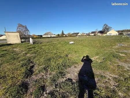 terrain 480 m² varrains