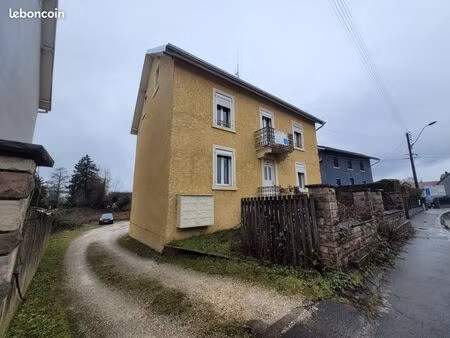 immeuble 6 pièces 300 m²