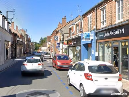 local commercial - vendu loué - rentabilité 9%