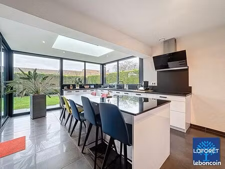 maison 7 pièces 164 m²