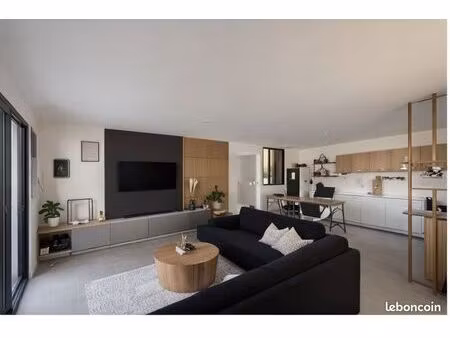 maison 2021 – 3 ch – pergola – junas