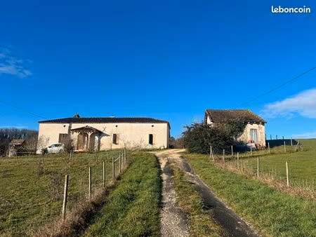 propriété 6 pièces 142 m²