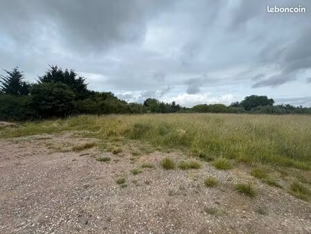 terrain 569 m² pernay