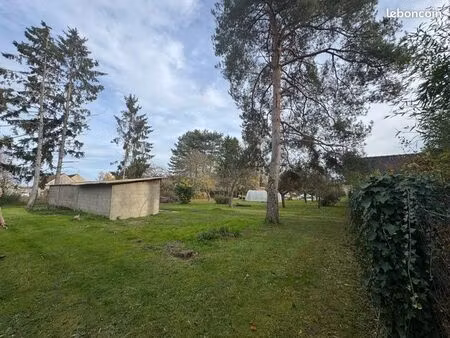 terrain 1 600 m² en deuxième rang